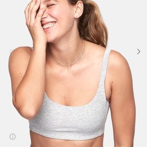 Outdoor Voices doubletime bra in dove
